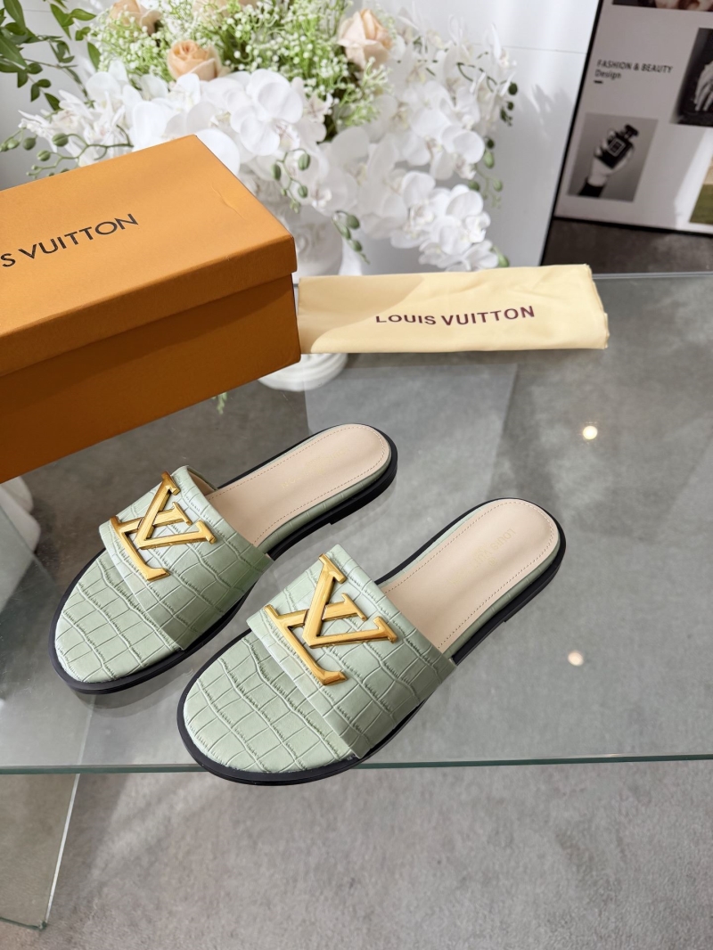 l0vis Vvtt0n slippers
